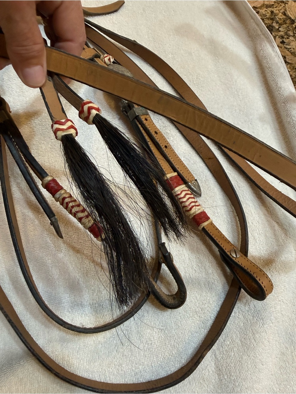 Leather Western Headstall w/ matching reins w/ horsehair Accent colored rawhide - Picture 6 of 16